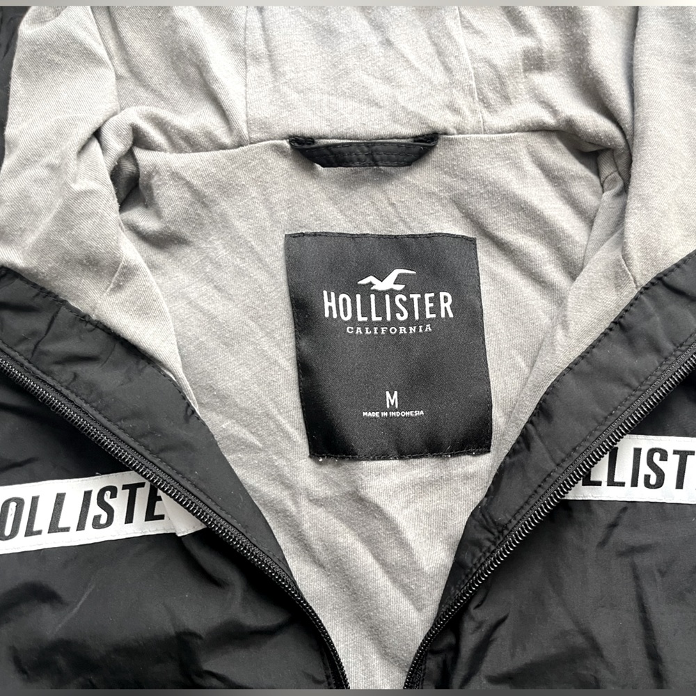 HOLLISTER light jacket - Picture 2 of 3